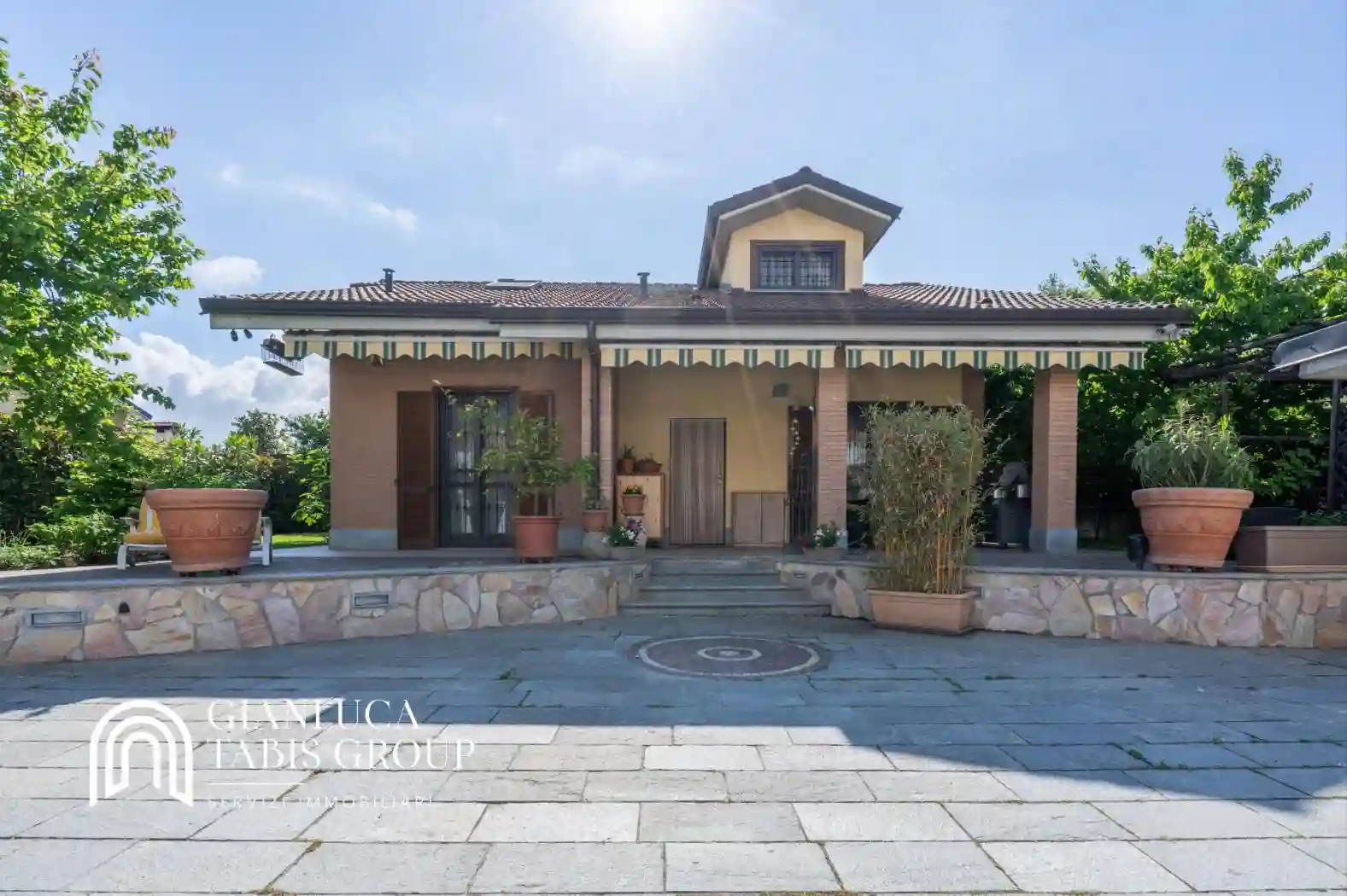 Villa - foto 2