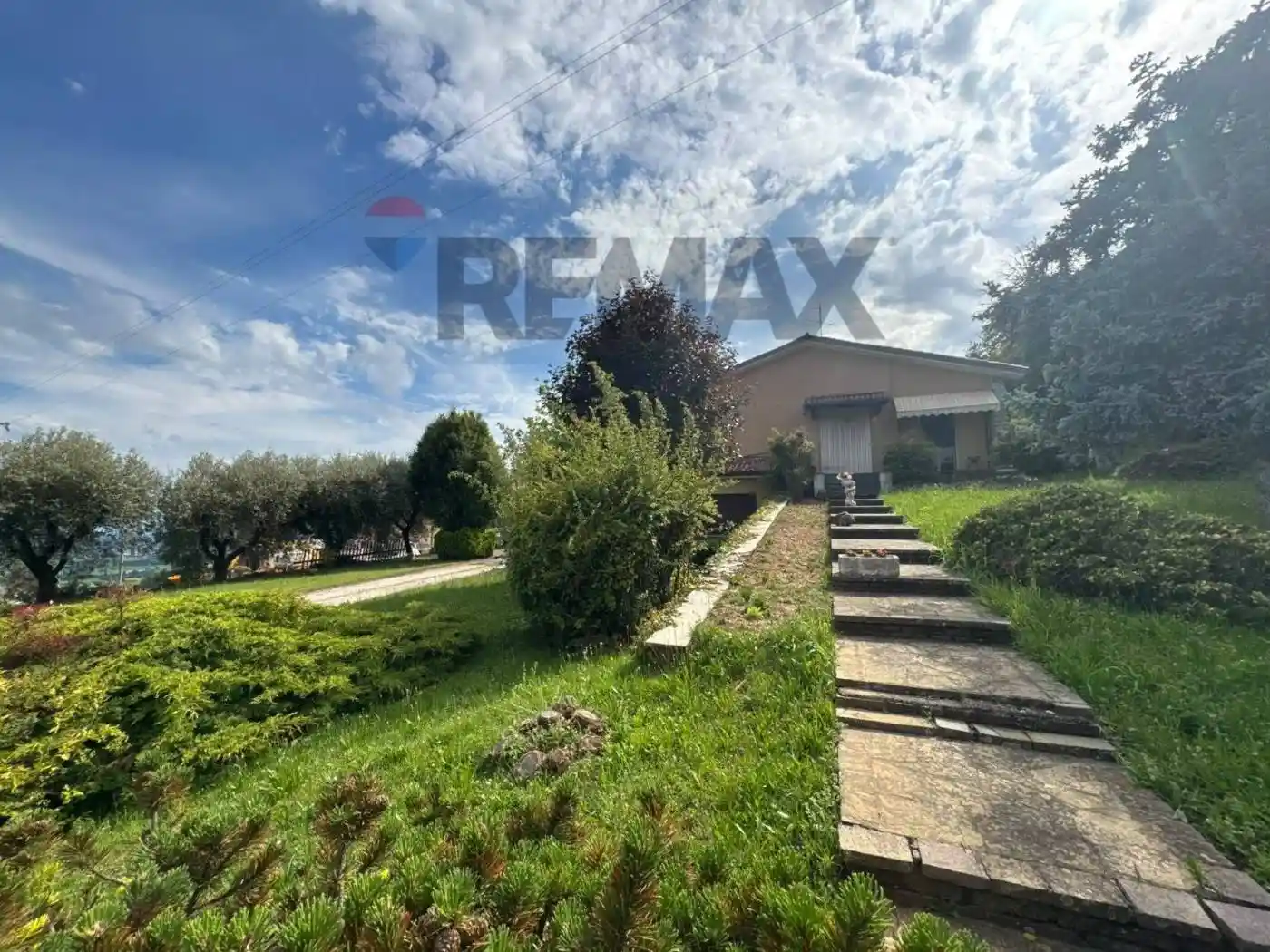 Villa in vendita a Serle