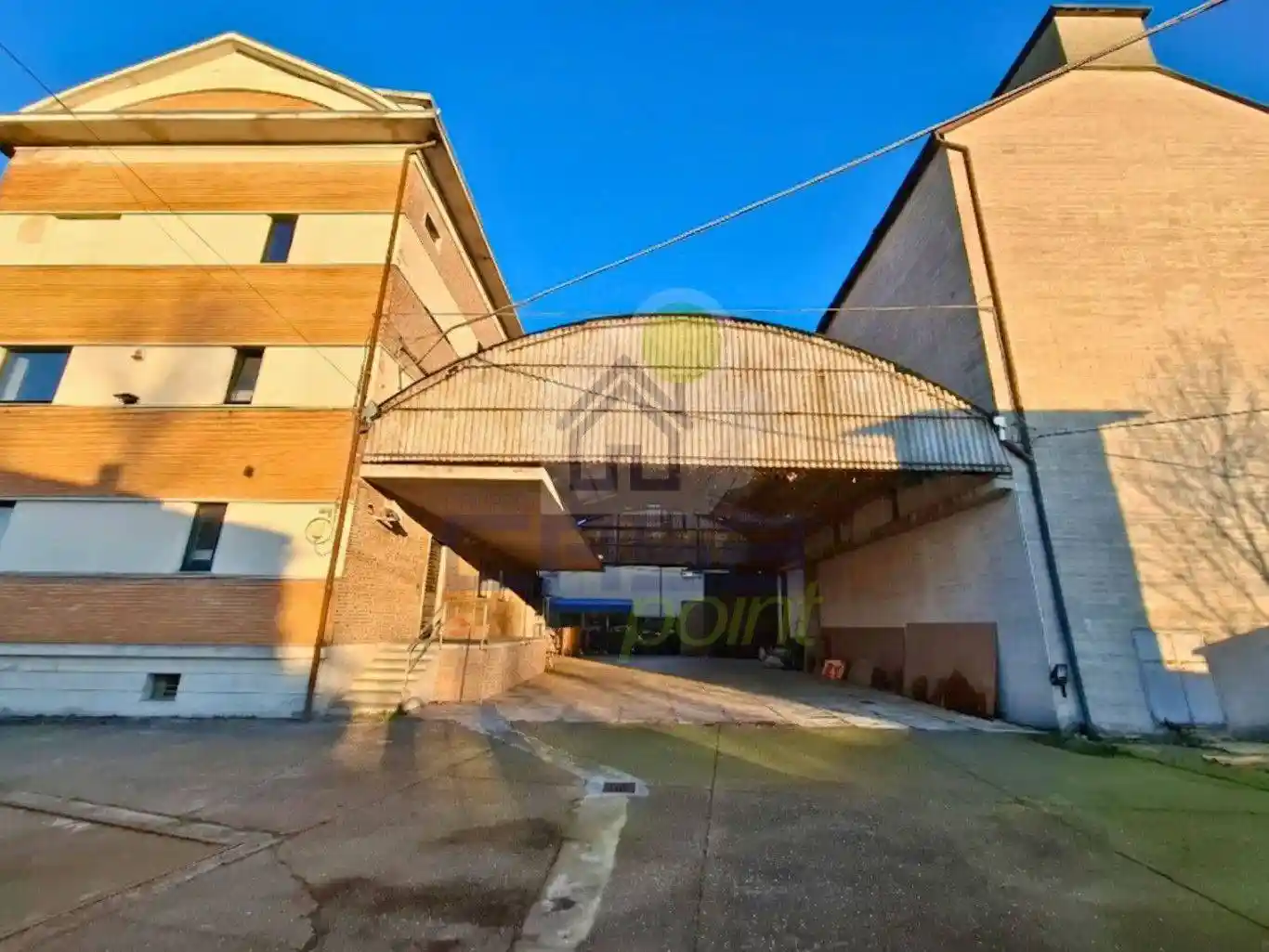 Palazzo - Edificio in vendita a Caorso