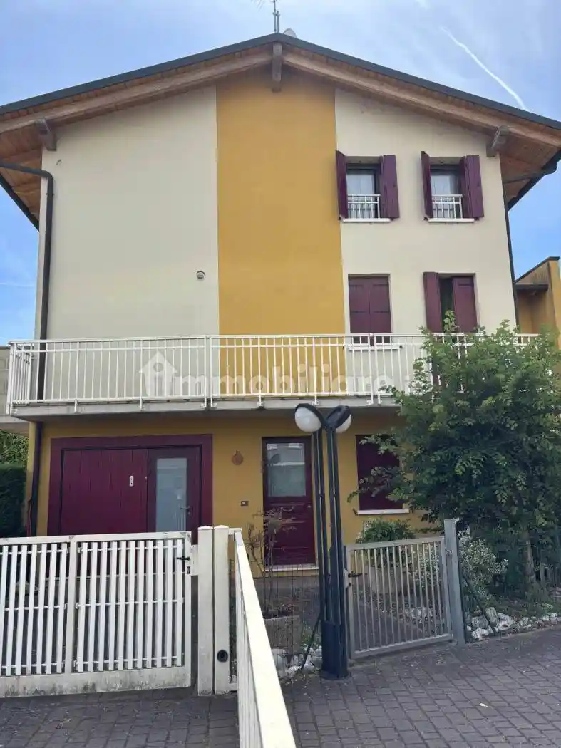 Villetta a schiera in affitto a Lendinara