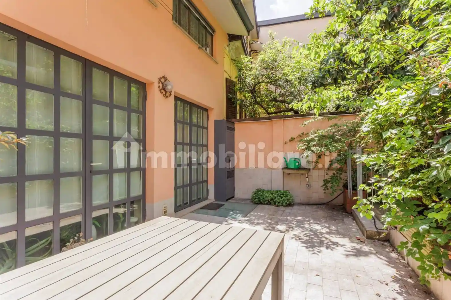Casa indipendente in vendita a Milano