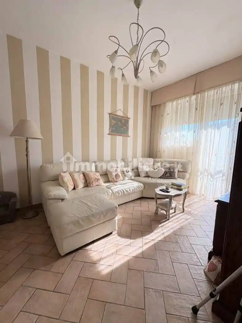 Appartamento in vendita a Livorno
