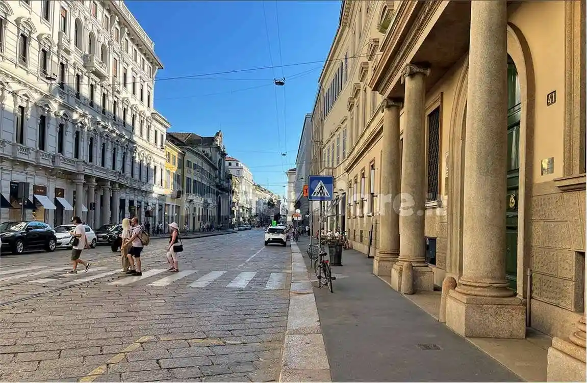 Palazzo - Edificio in vendita a Milano
