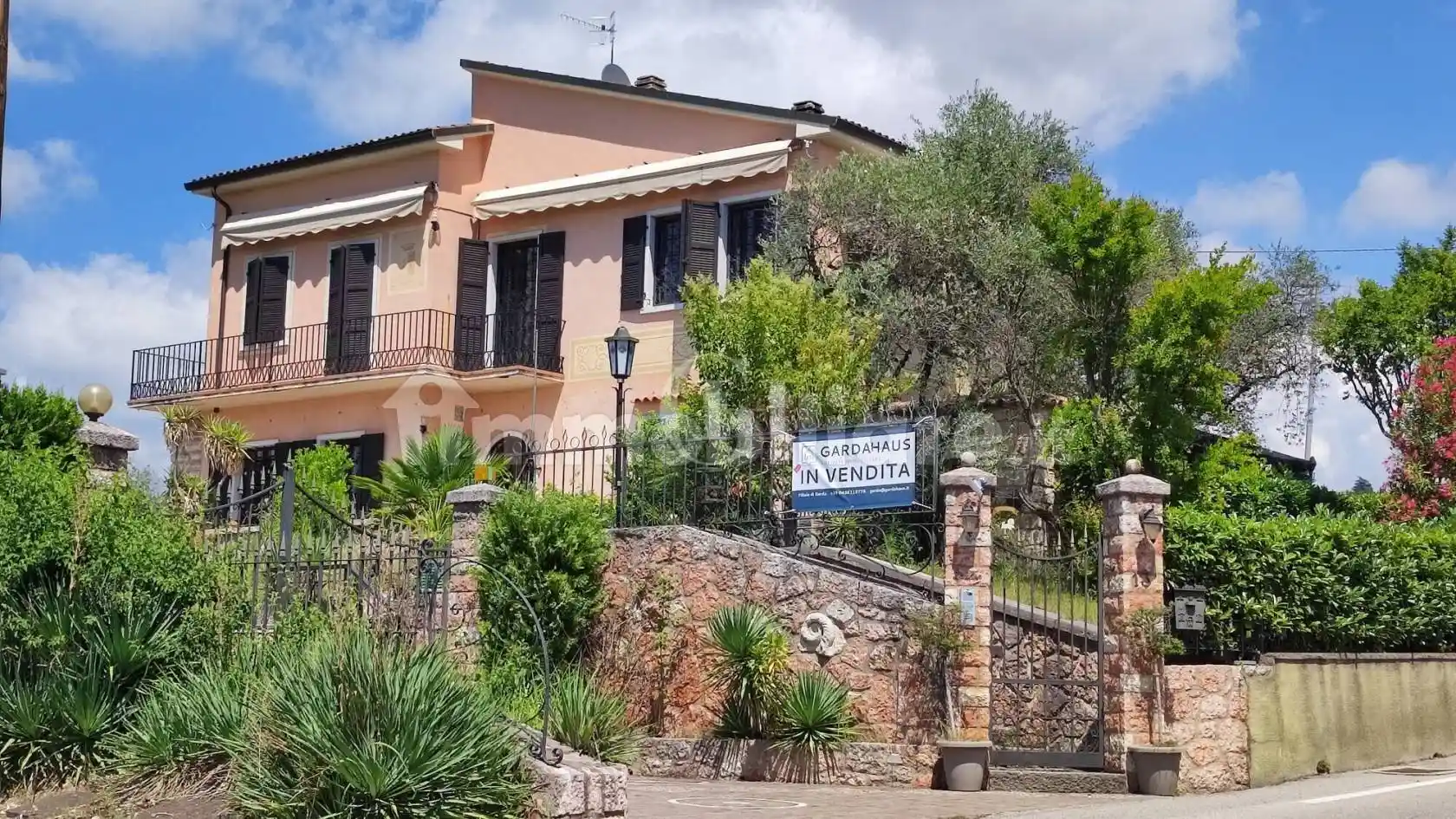 Villa in vendita a Bardolino