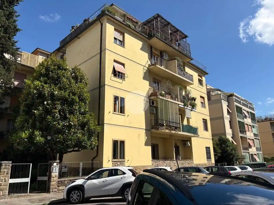 Appartamento in vendita a Firenze