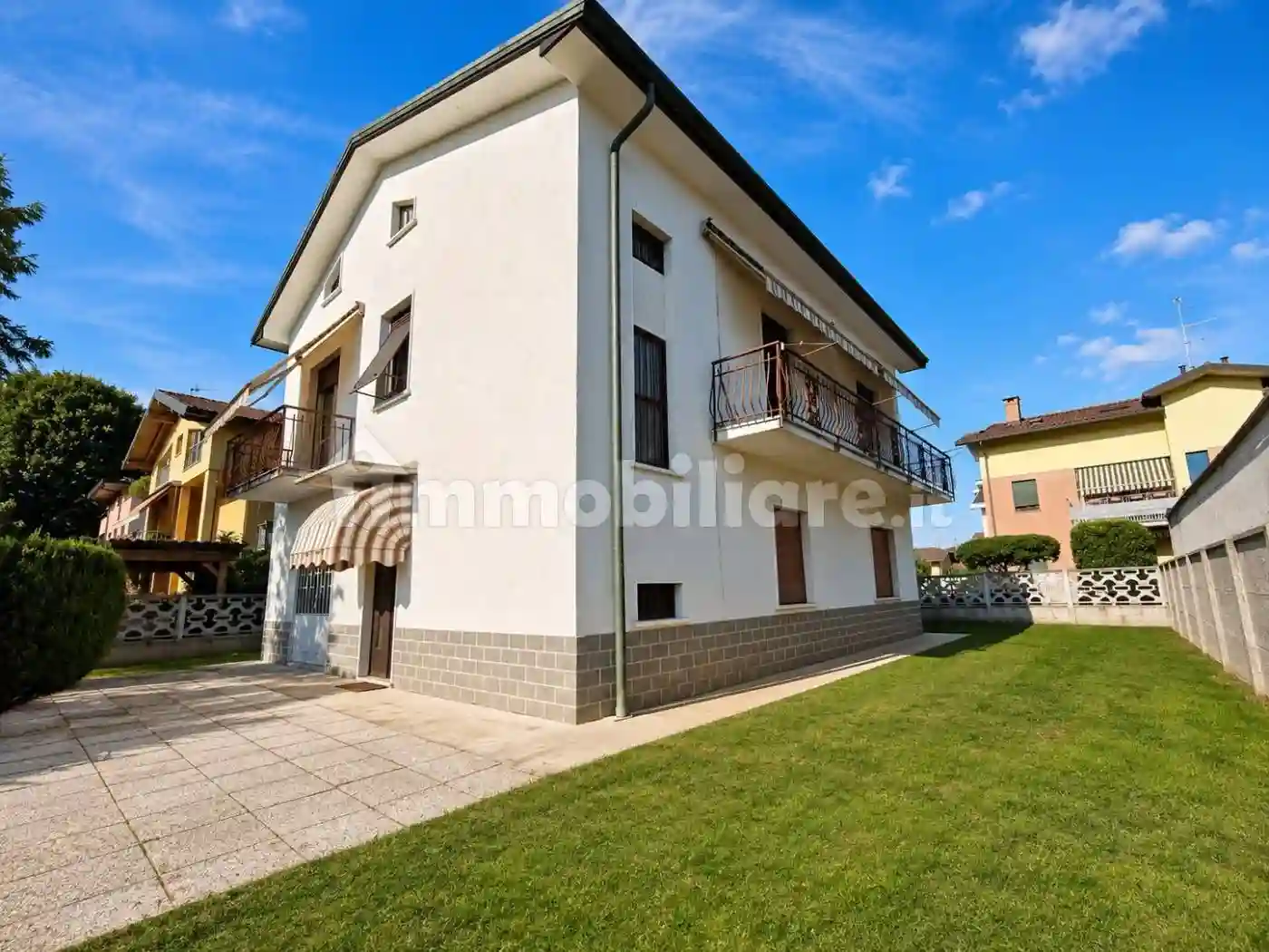 Villa - foto 2