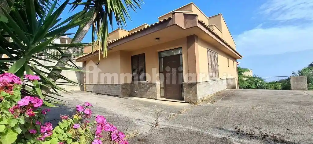 Villa in vendita a Carini