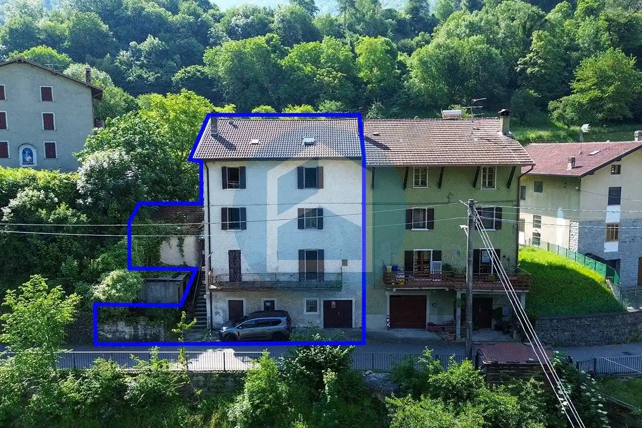 Casa indipendente in vendita a Bienno