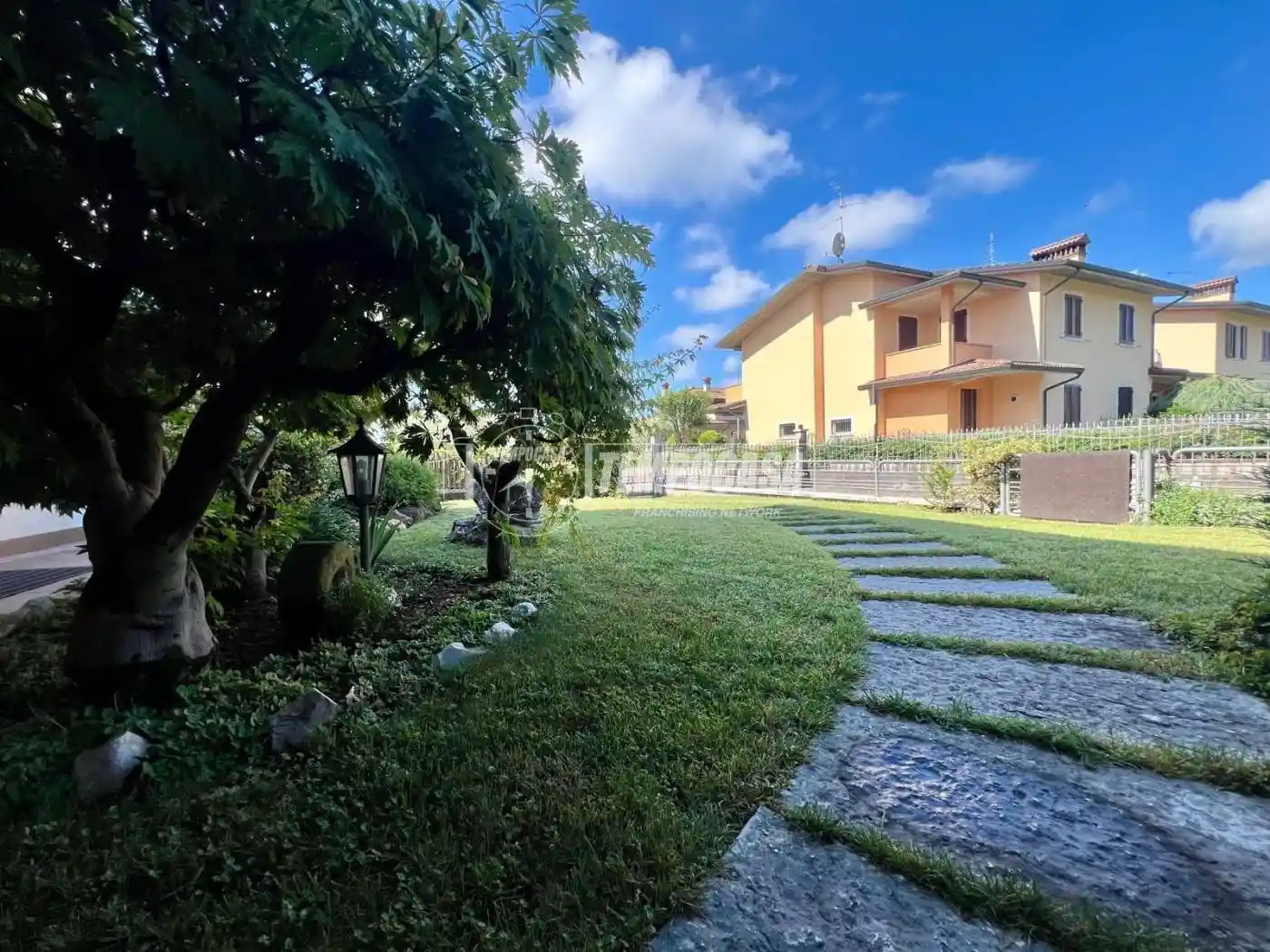 Villa in vendita a Travagliato