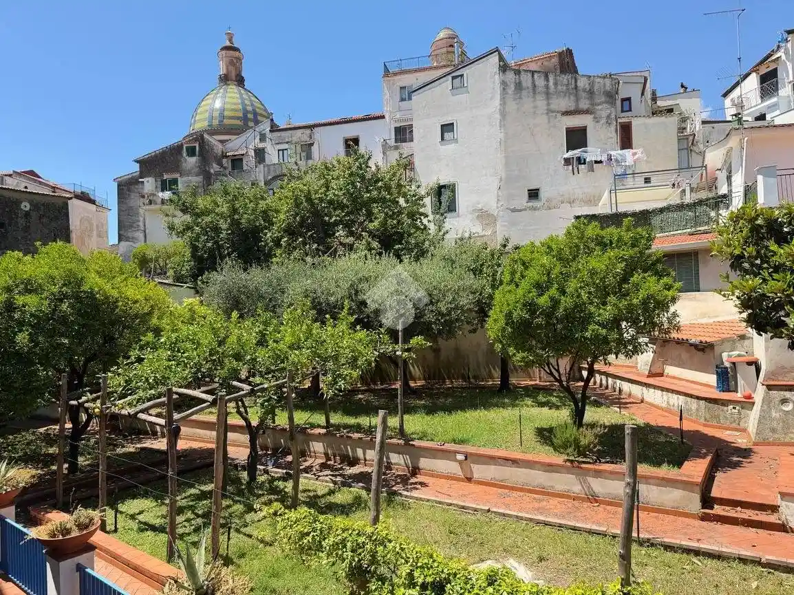 Appartamento in vendita a Vietri sul Mare