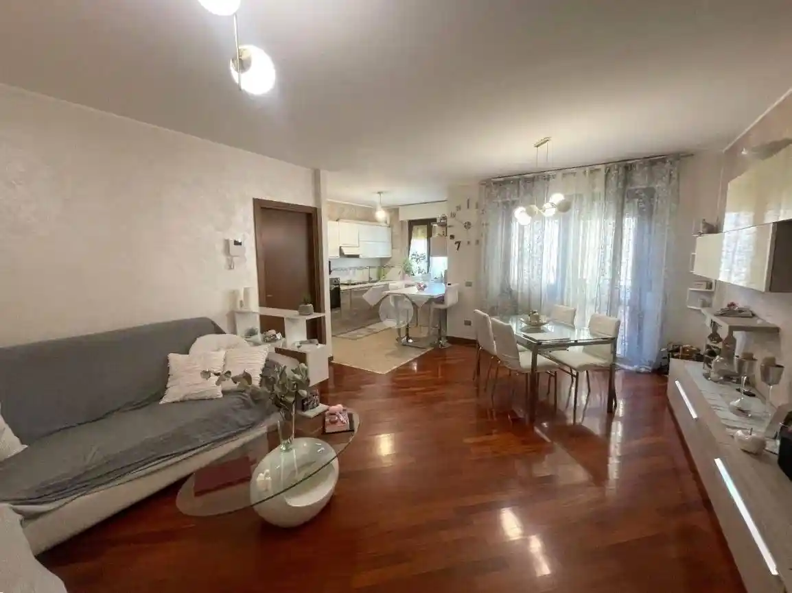 Appartamento in vendita a Monza