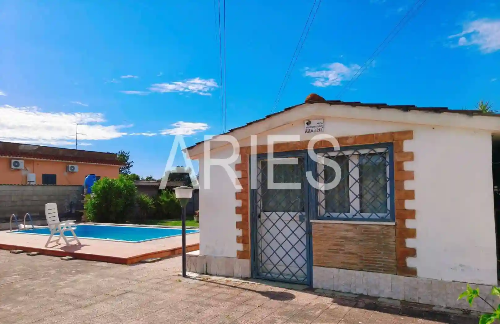 Villa - foto 2