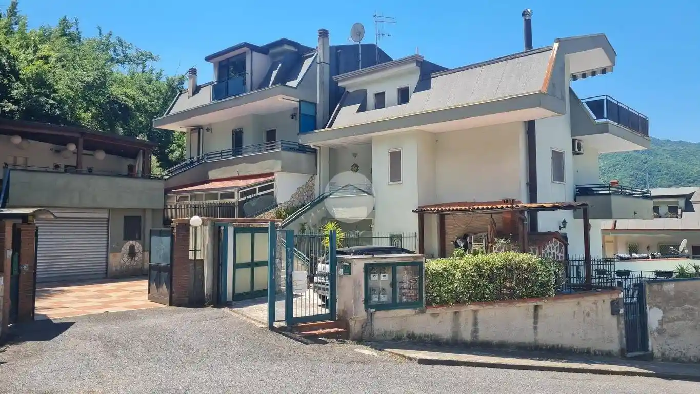 Casa indipendente in vendita a Pellezzano