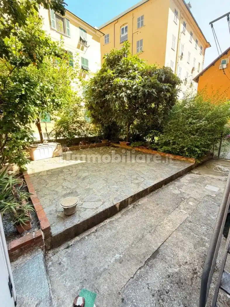 Appartamento in vendita a Genova