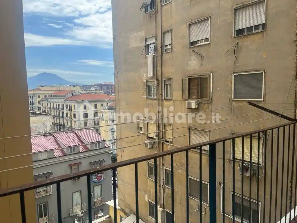 Appartamento in affitto a Napoli