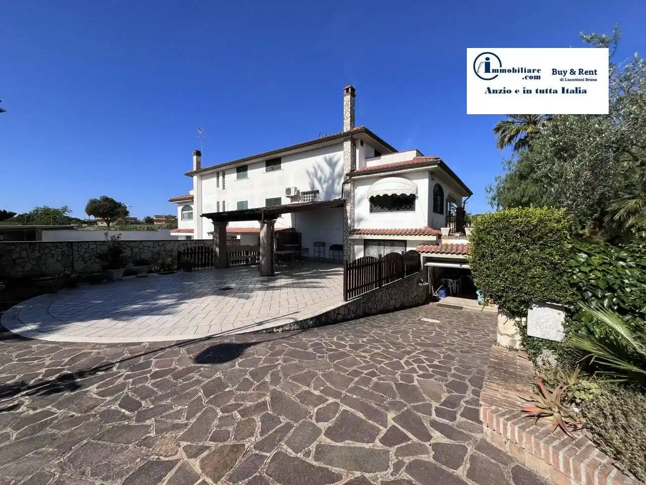 Villa in vendita a Nettuno