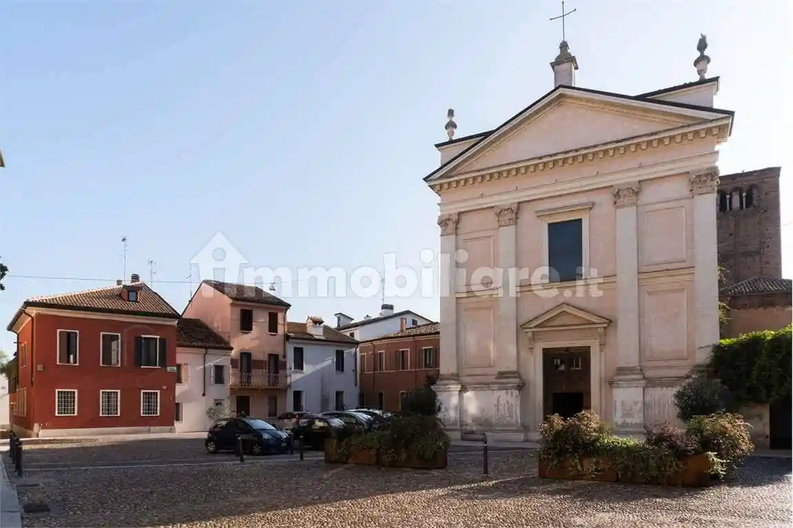 Appartamento in affitto a Mantova