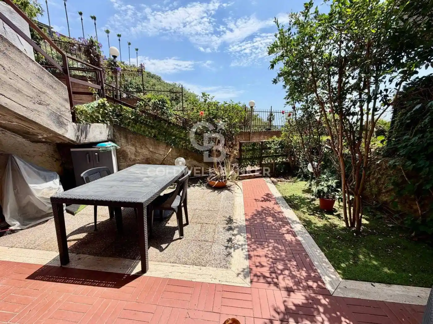 Appartamento in vendita a Aci Castello