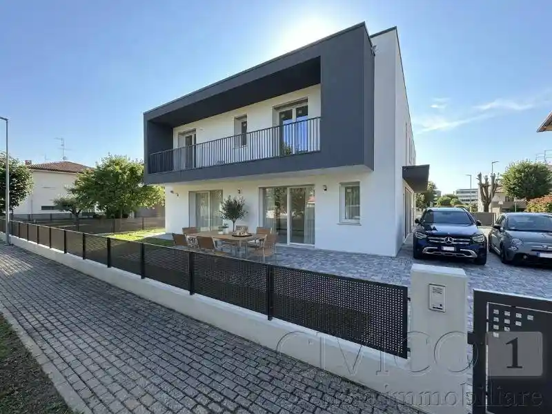 Villa in vendita a Curtarolo