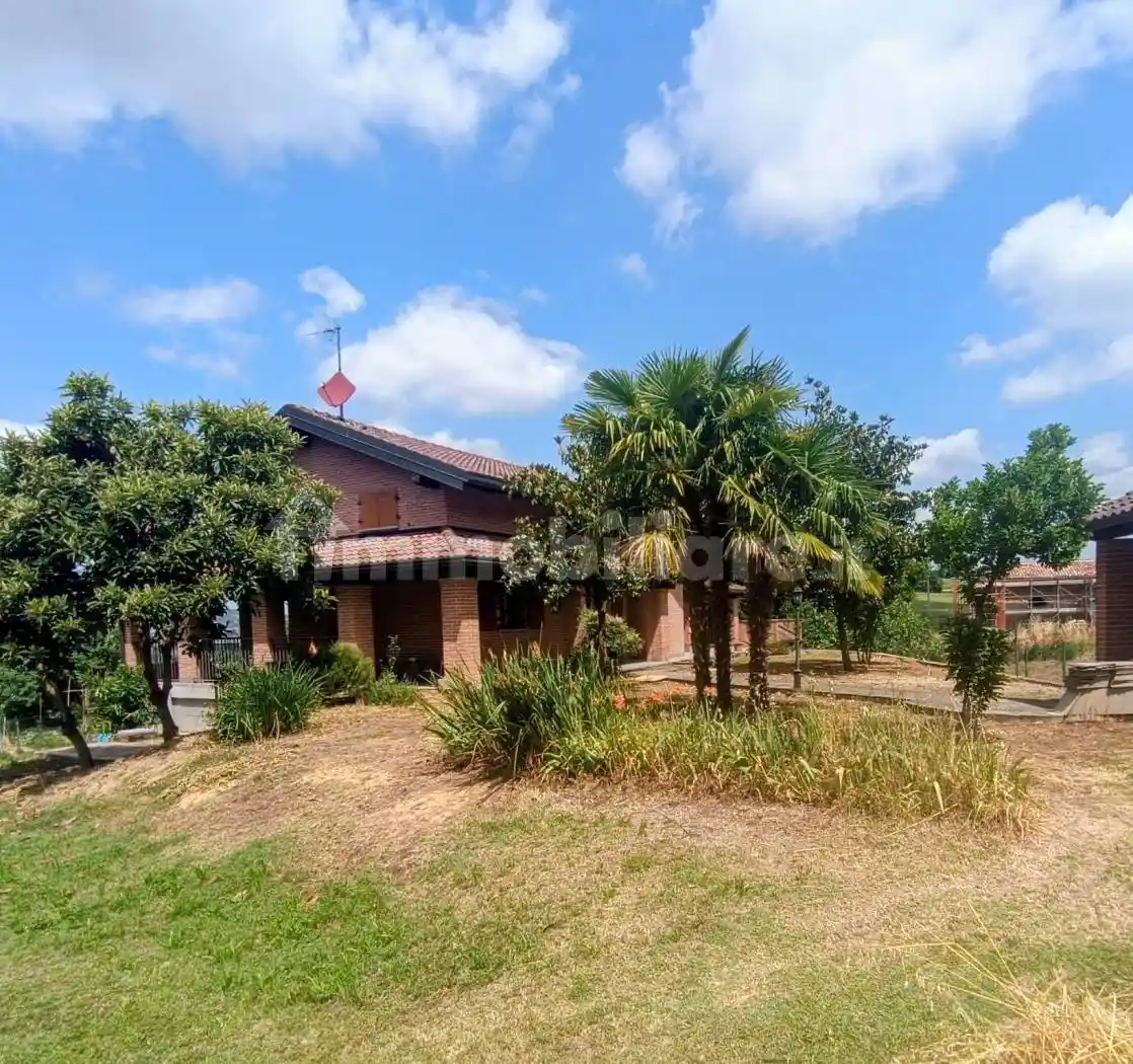 Villa in vendita a Calliano