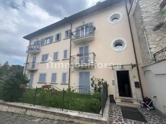 Appartamento in vendita a Rocca di Mezzo