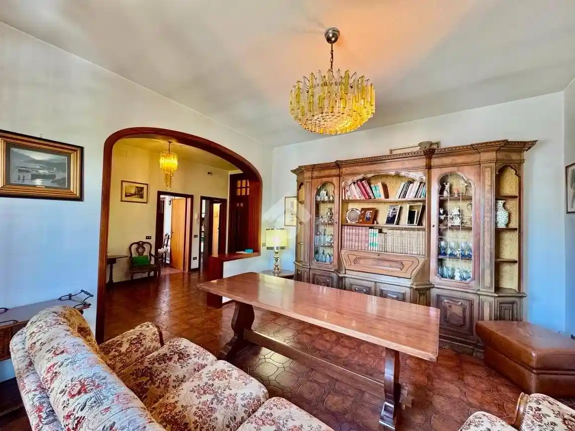 Villa in vendita a Quarrata