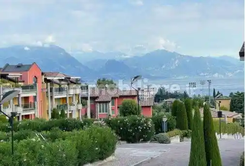 Appartamento in affitto a Desenzano del Garda