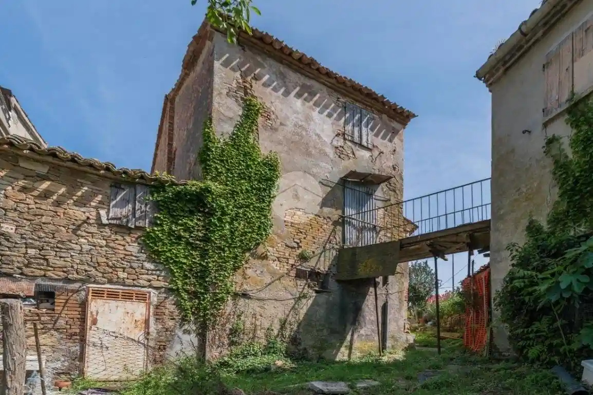 Casa indipendente in vendita a Terre Roveresche