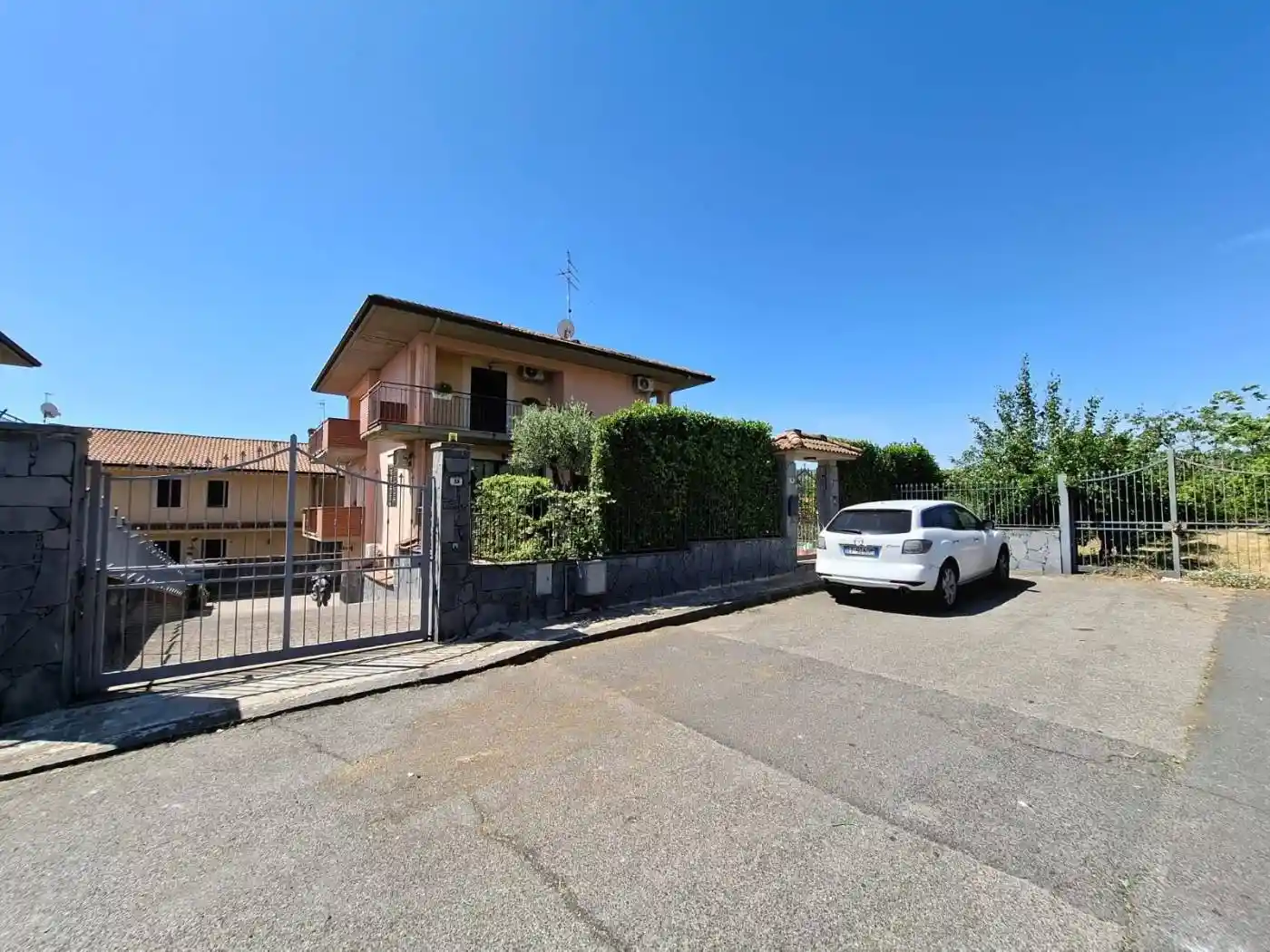 Villa in vendita a Aci Sant'Antonio