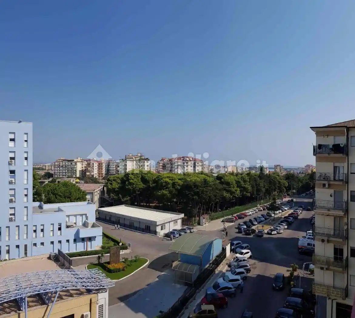 Appartamento in affitto a Crotone