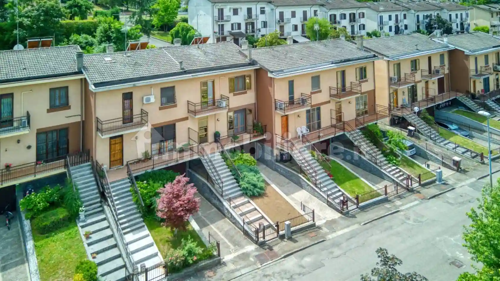 Villetta a schiera - foto 2