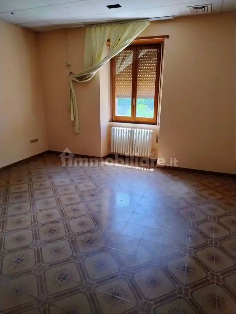 Palazzo - Edificio in vendita a Pescina