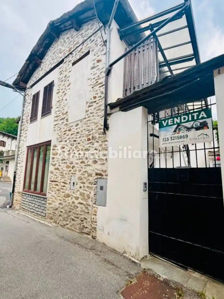 Casa indipendente in vendita a Brossasco