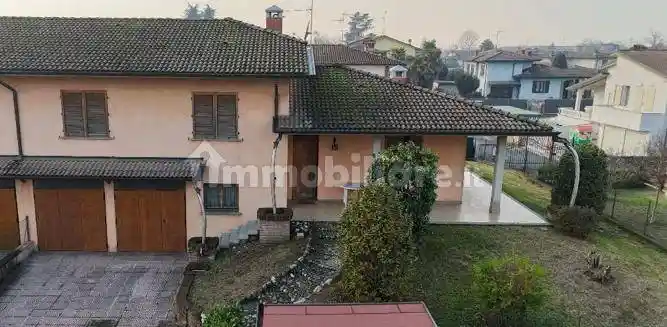 Villa in vendita a Palazzo Pignano