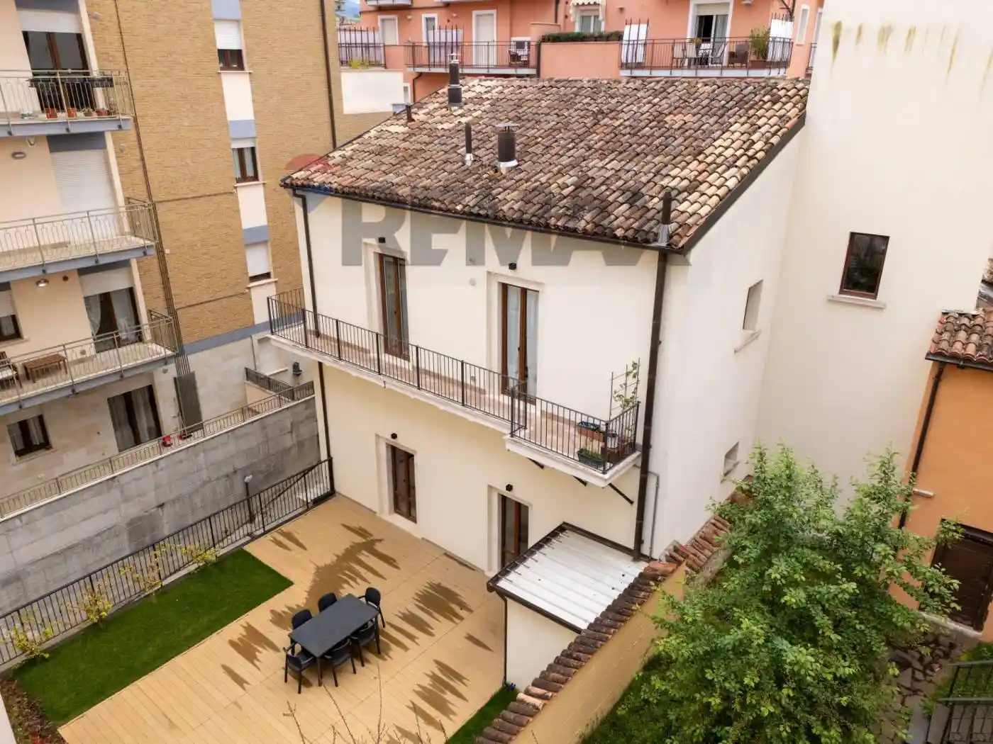 Casa indipendente in vendita a L'Aquila