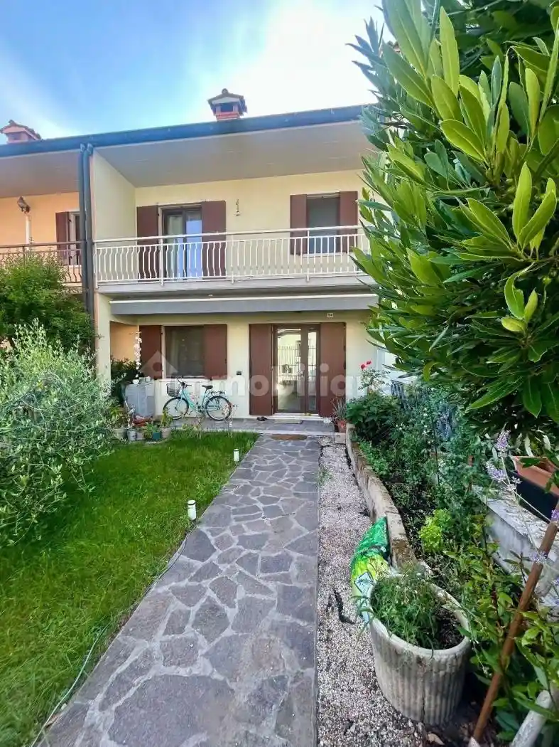 Villetta a schiera in vendita a Sommacampagna