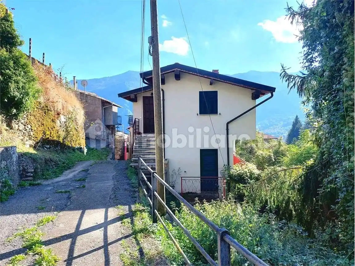Appartamento in vendita a Cosio d'Arroscia
