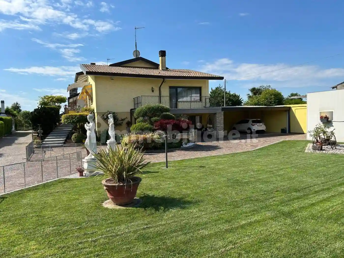 Villa - foto 2