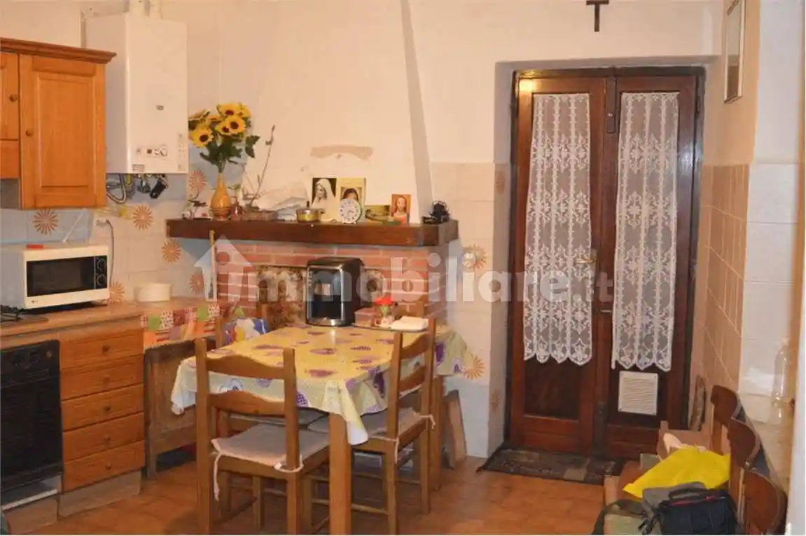 Appartamento in vendita a Montignoso