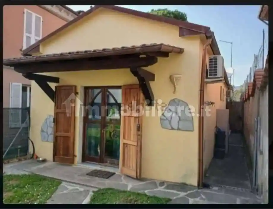 Appartamento in vendita a Massa