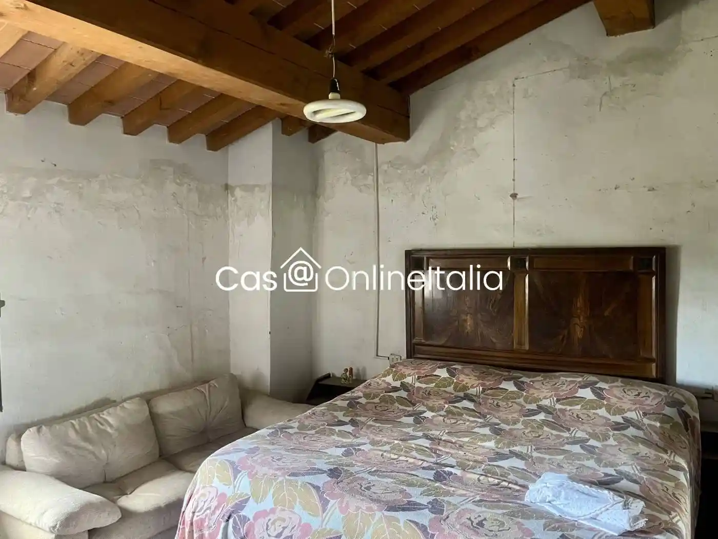 Casa indipendente in vendita a Prato