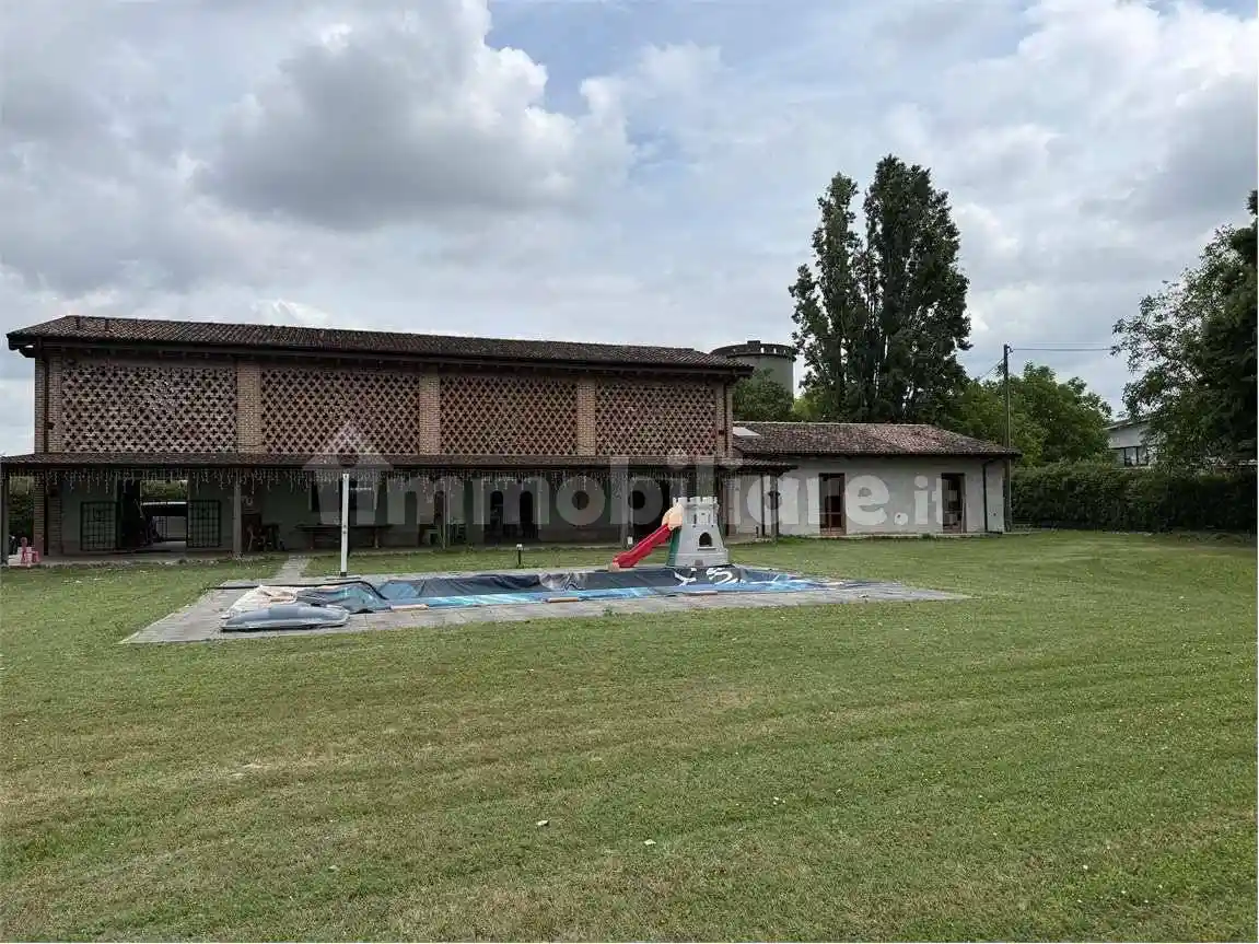 Villa in vendita a Gragnano Trebbiense