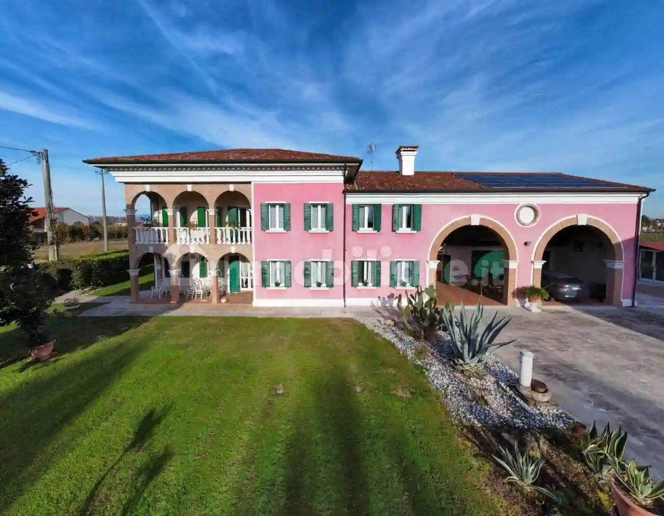 Villa - foto 2
