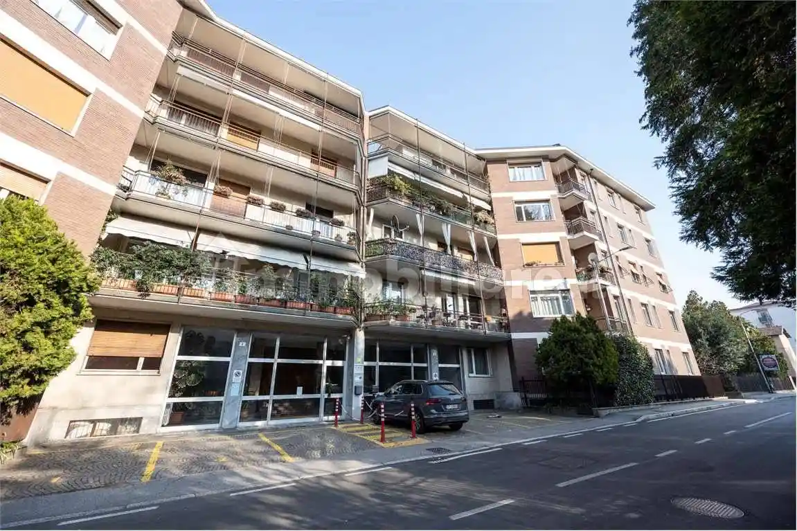 Appartamento in vendita a Varese