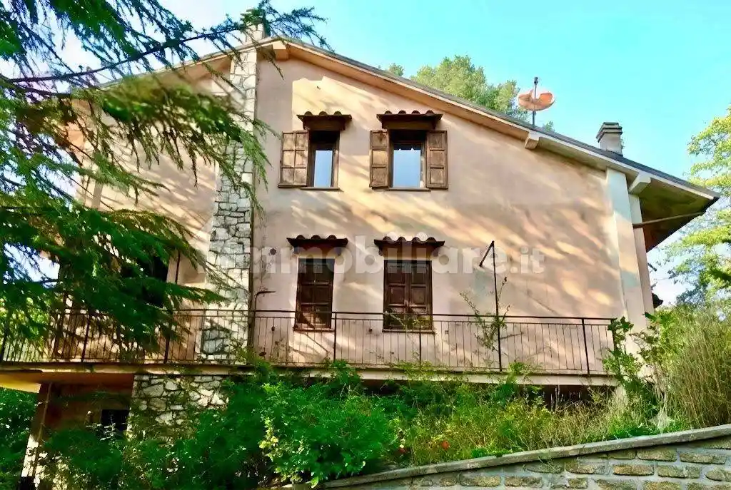 Villa in vendita a Viterbo