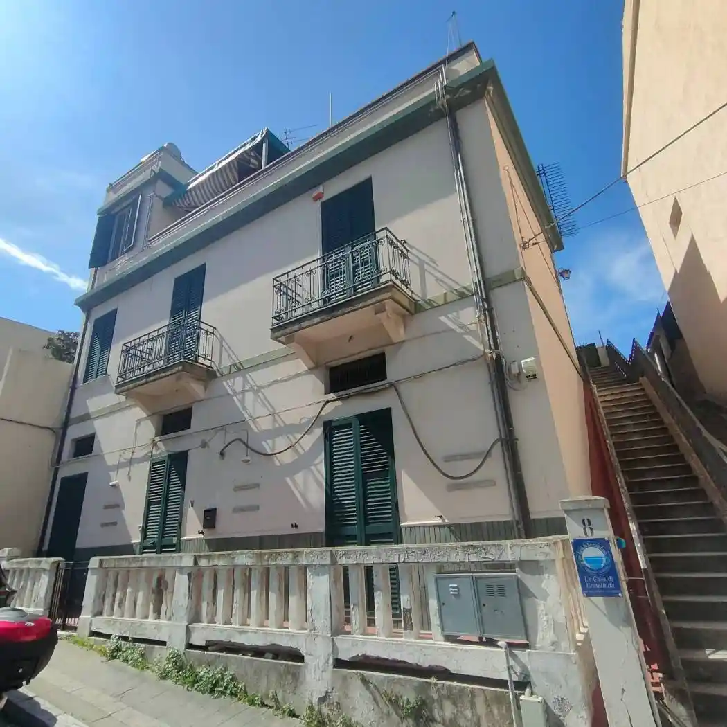 Casa indipendente in vendita a Reggio Calabria