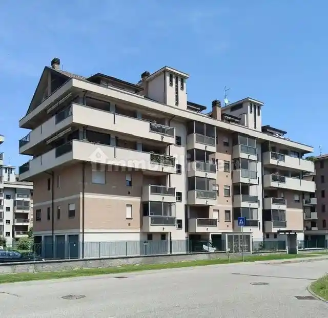 Appartamento in vendita a Lacchiarella