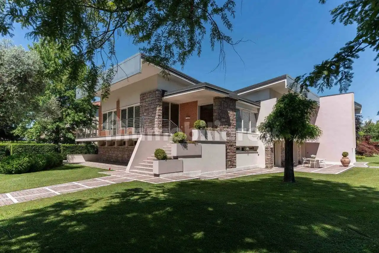 Villa in vendita a Tombolo