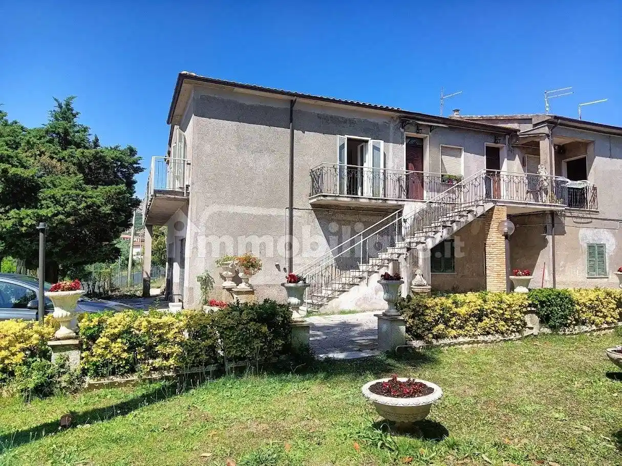 Appartamento in vendita a Sant'Oreste