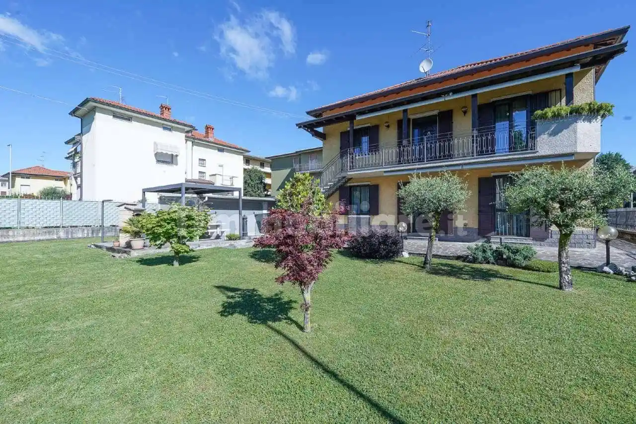 Villa in vendita a Osio Sotto